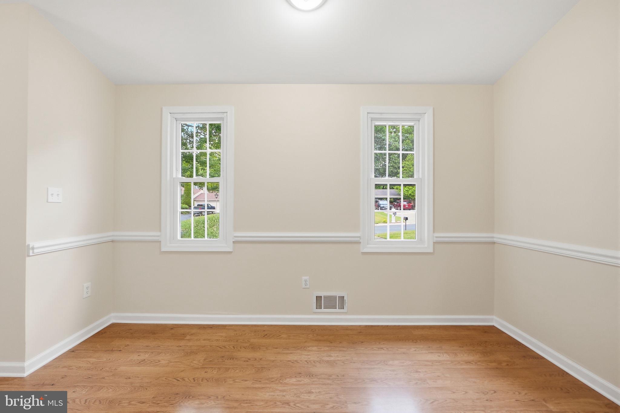 14204 Piccadilly Road Silver Spring, MD 20906 - Photo 9 of 42 Light filled Breakfast Nook