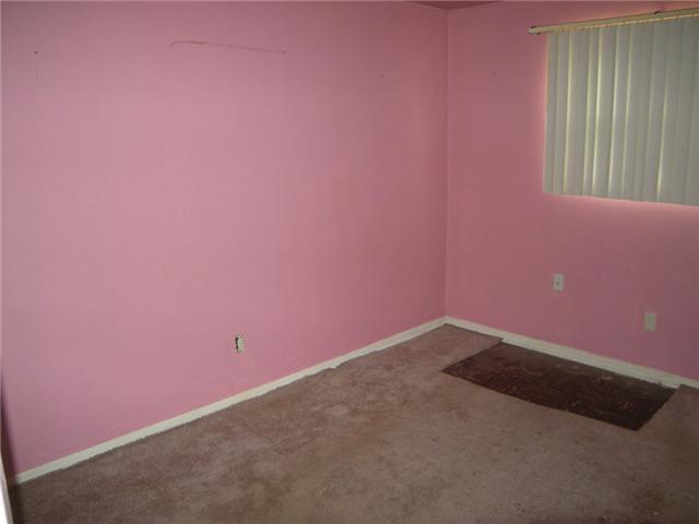 876 Bruckner Road Columbus, OH 43207 - Photo 6 of 7 Gallery Image 6