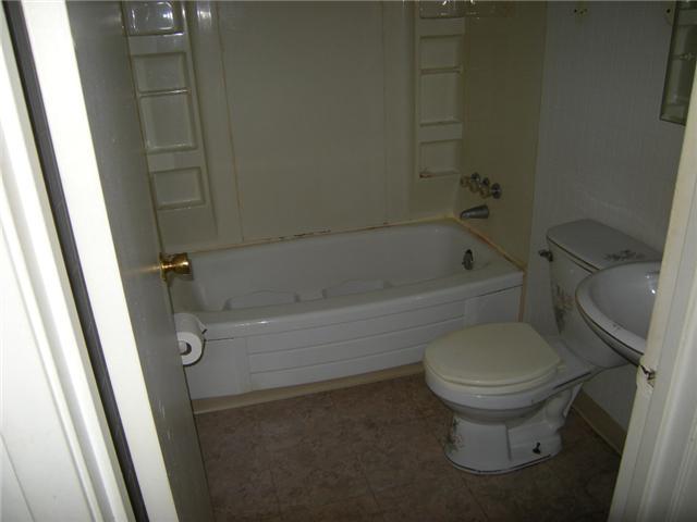 876 Bruckner Road Columbus, OH 43207 - Photo 7 of 7 Gallery Image 7