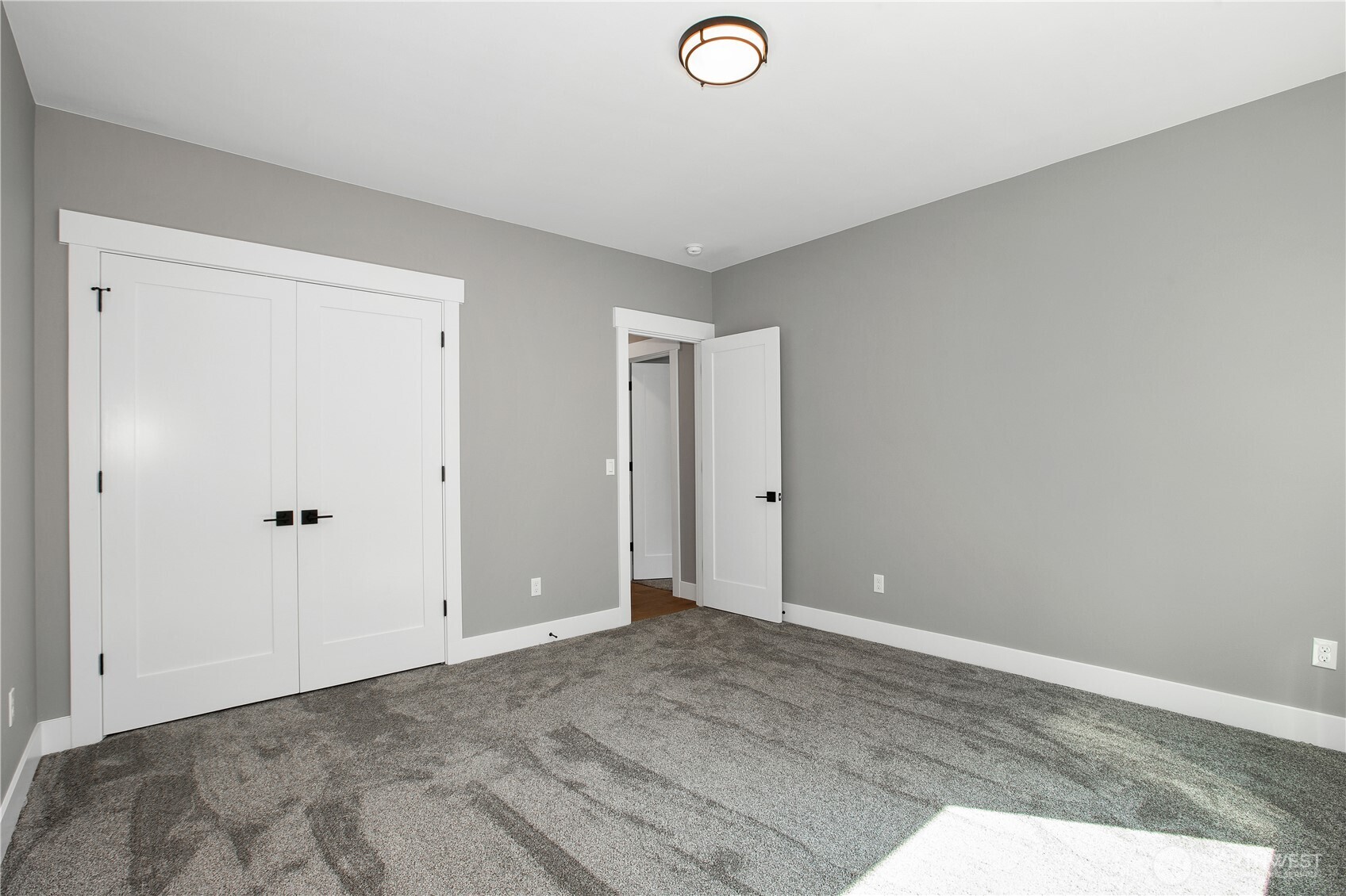 8908 Hunter Point Road Northwest Olympia, WA 98502 - Photo 13 of 32 Gallery Image 13