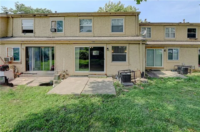 $109,900 | 11605 Richmond Avenue, Kansas City, MO 64134