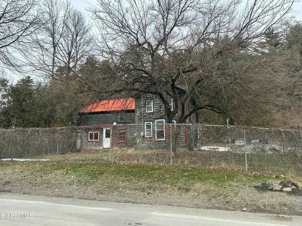 $89,900 | 919 Bradford Hill Road, Crown Point, NY 12928