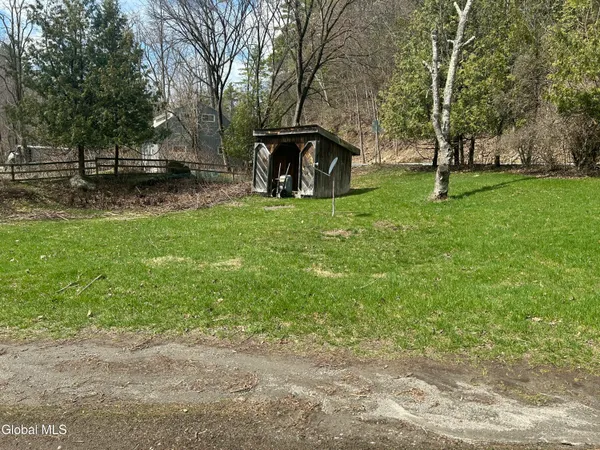 $89,900 | 919 Bradford Hill Road, Crown Point, NY 12928