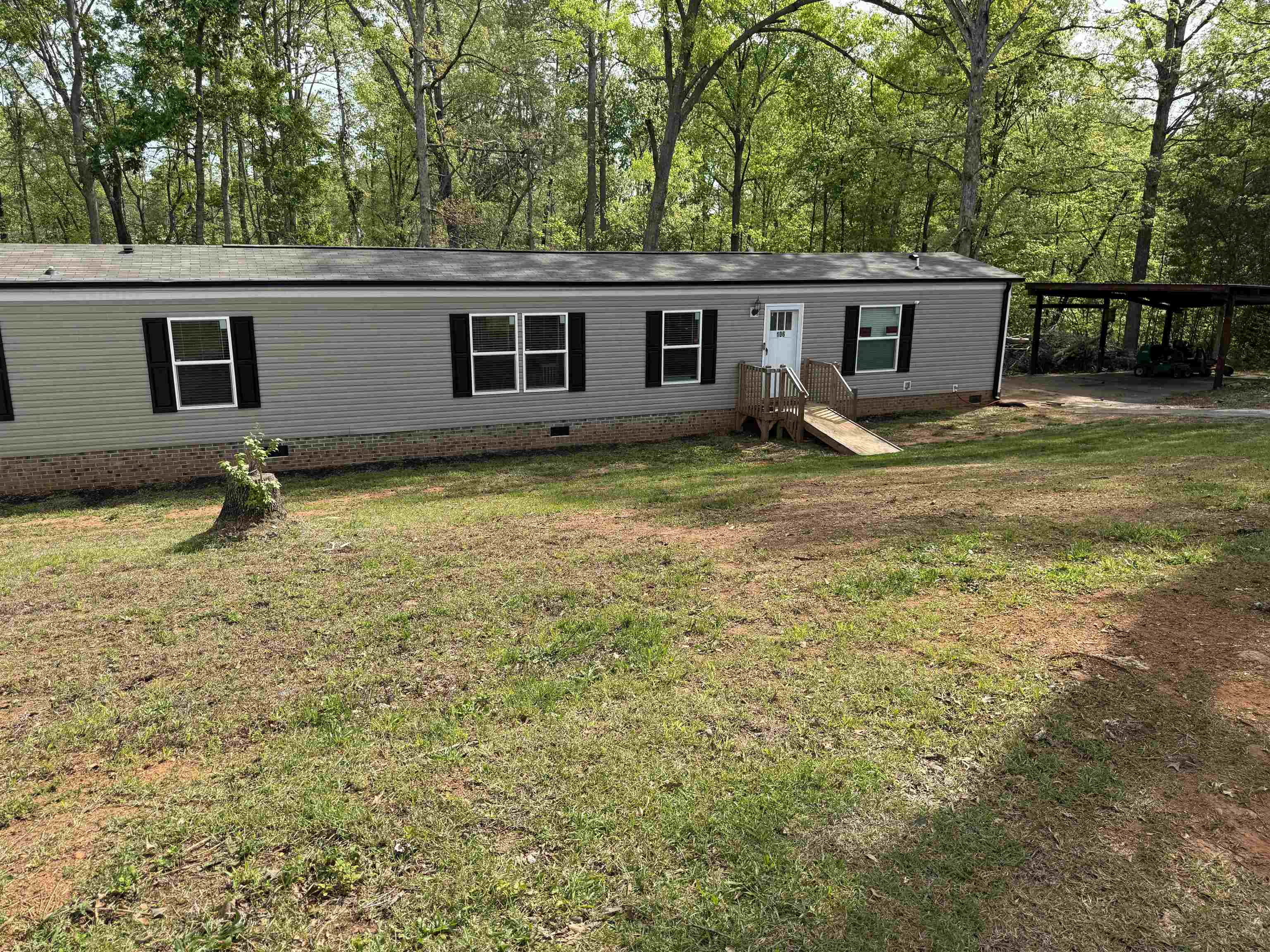 106 Buckingham Road Duncan, SC 29334 - Photo 2 of 21