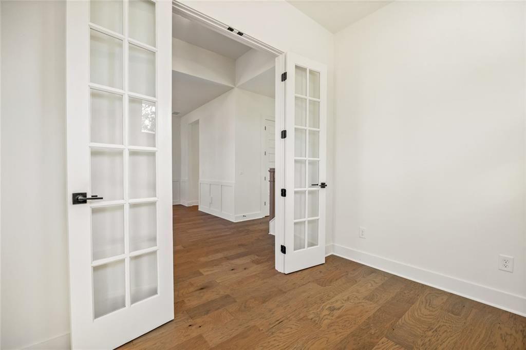 8415 Beryl Overlook Gainesville, GA 30506 - Photo 16 of 59