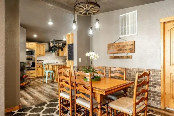 $955,000 | 521 Cat Creek Road, Sheridan, WY 82801