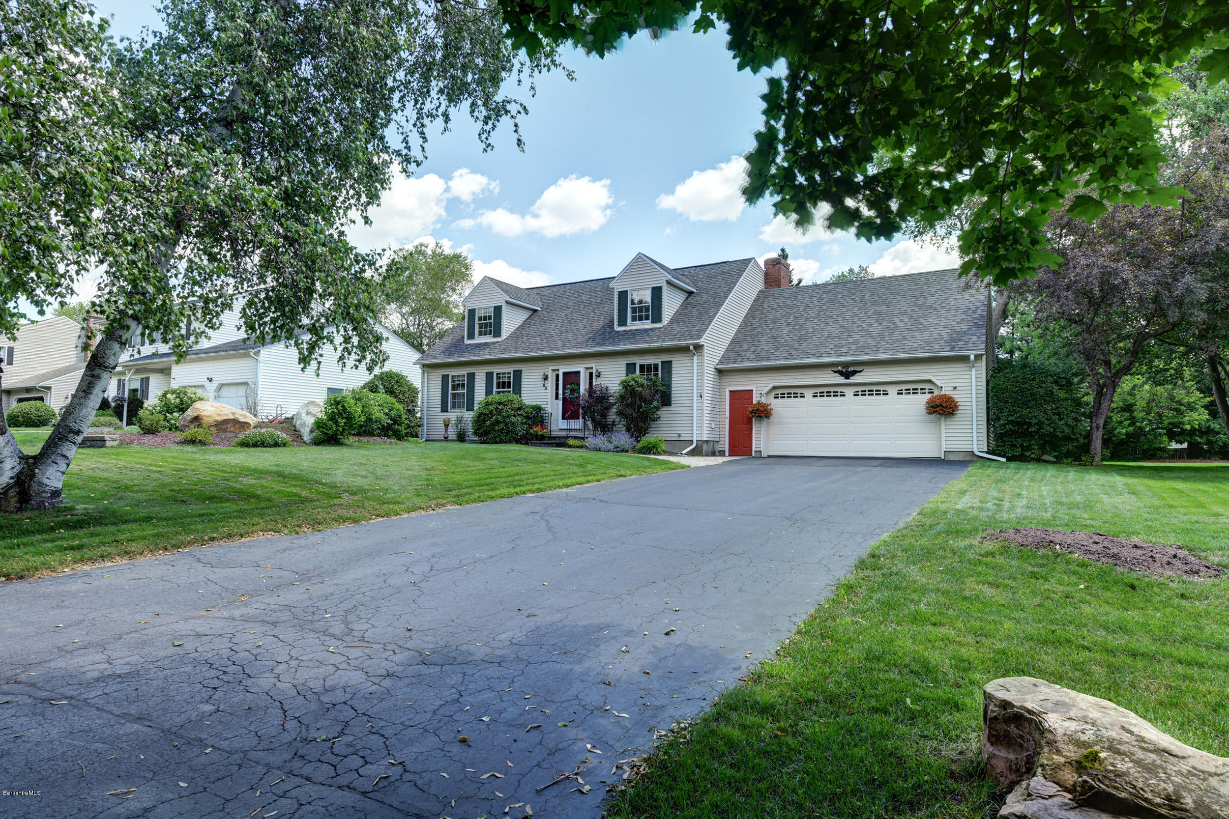 95 Winesap Road Pittsfield, MA 01201 - Photo 2 of 9 Extra Driveway Parking