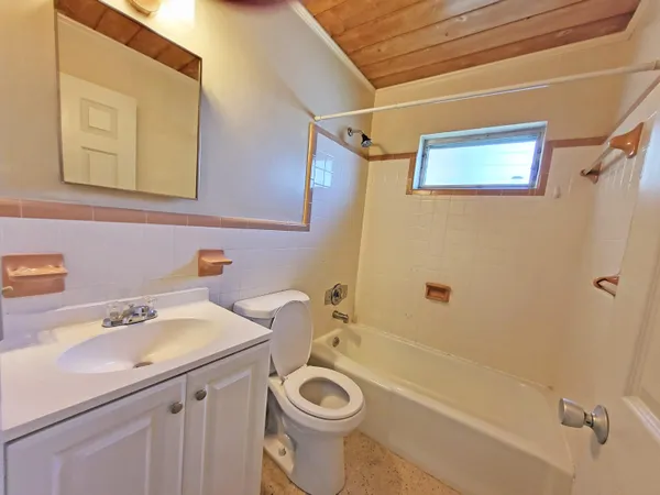 $1,550 | 1169 Seaway Drive, Unit A, Fort Pierce, FL 34949