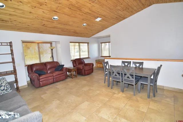 a view of a livingroom with furniture