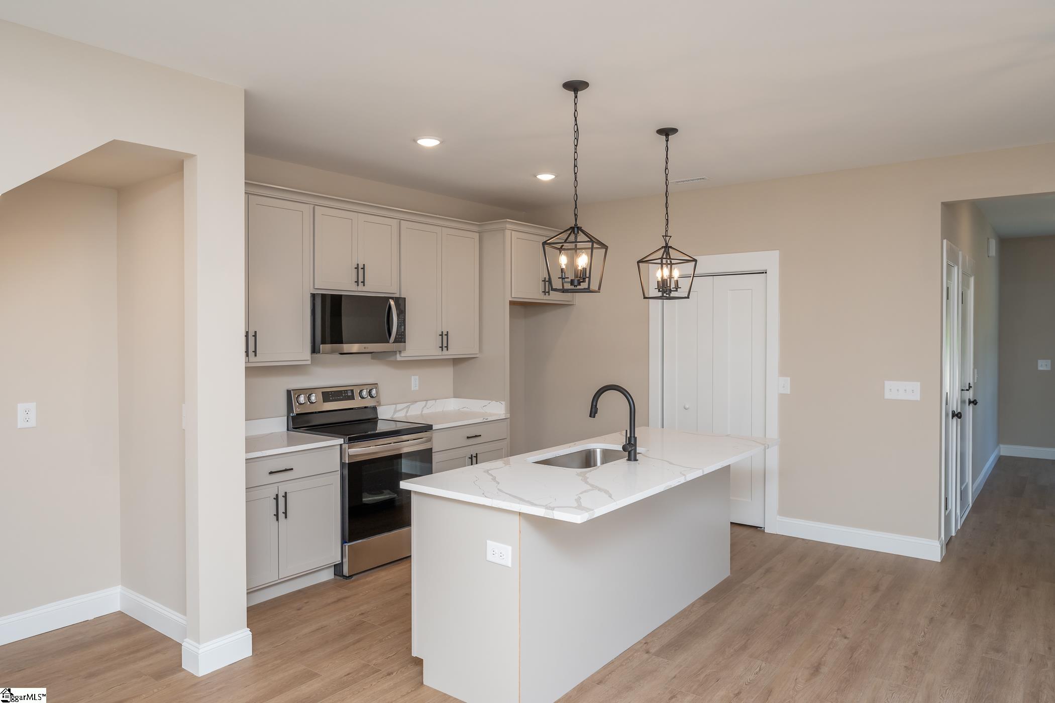 107 Elcon Drive Greer, SC 29650 - Photo 6 of 23