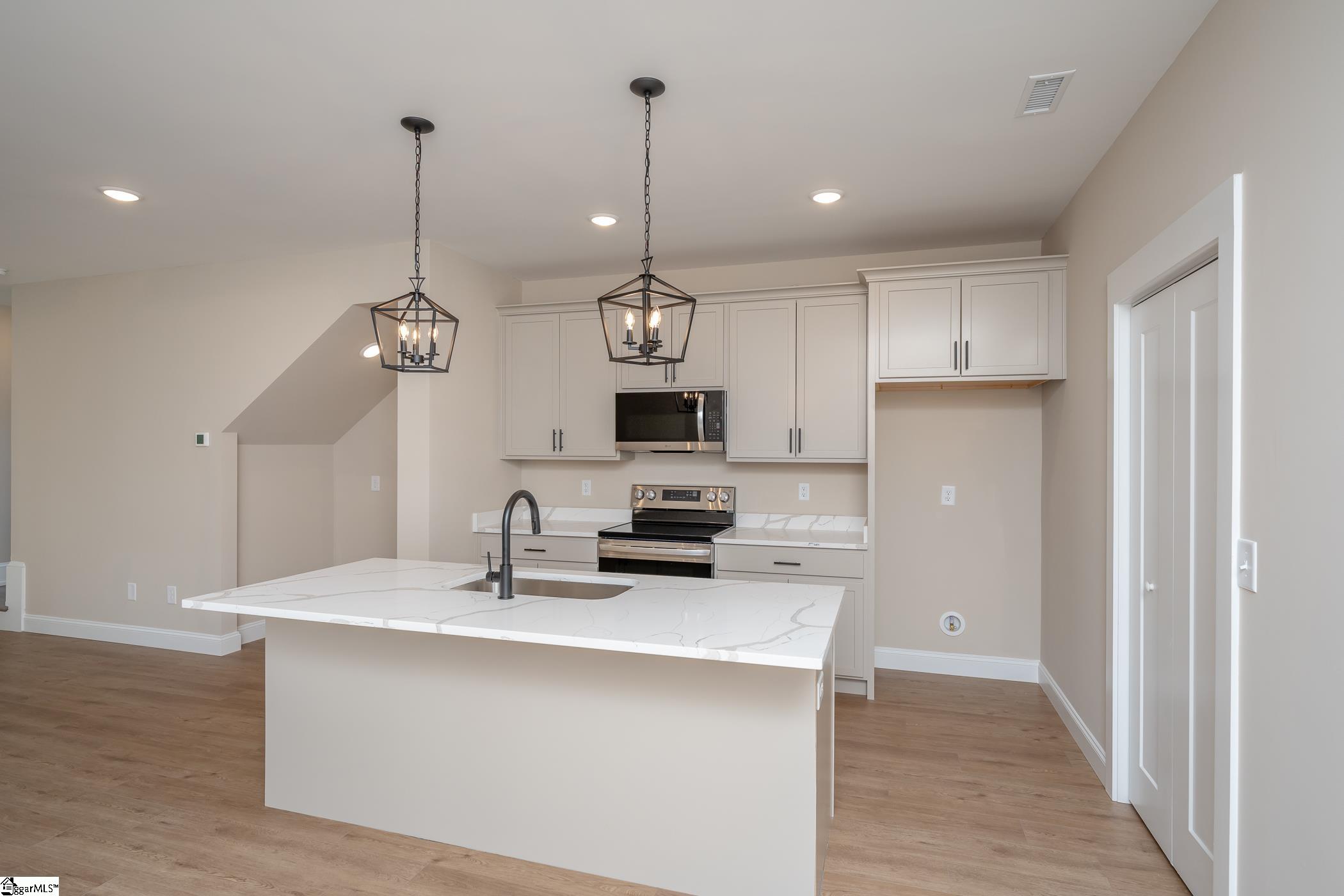 107 Elcon Drive Greer, SC 29650 - Photo 7 of 23