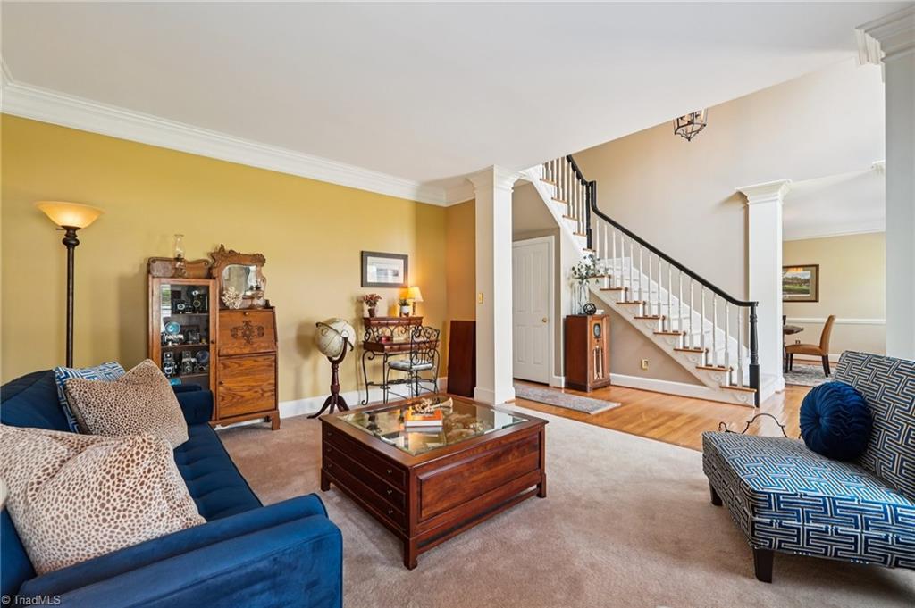 3833 Wesseck Drive High Point, NC 27265 - Photo 11 of 50 Separate Living room