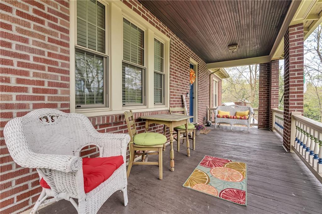 14 Forest Hills Road Pittsburgh, PA 15221 - Photo 5 of 25 Covered front porch.