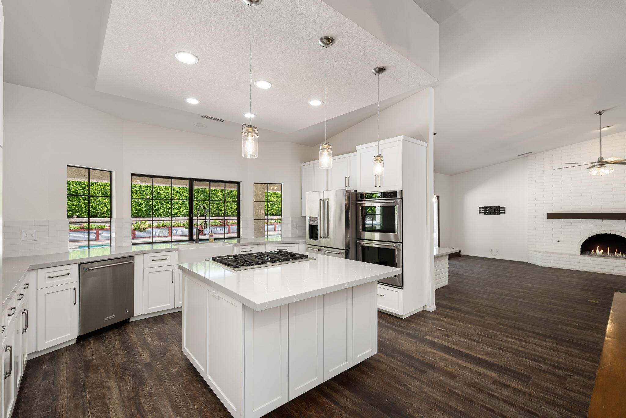 79540 Bermuda Dunes Drive Bermuda Dunes, CA 92203 - Photo 14 of 27 a kitchen with stainless steel appliances granite countertop a stove and a sink