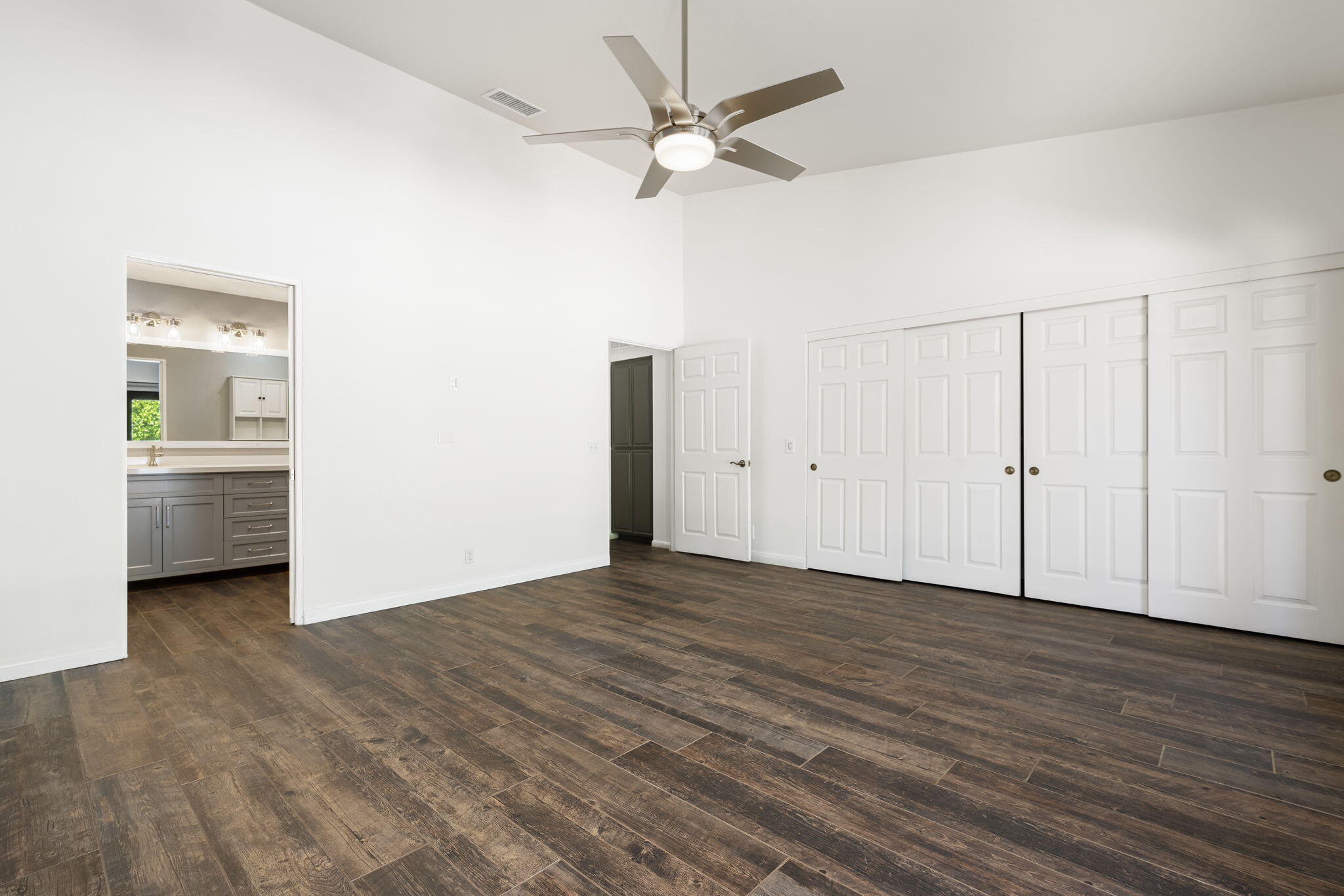 79540 Bermuda Dunes Drive Bermuda Dunes, CA 92203 - Photo 19 of 27 a view of an empty room with a window