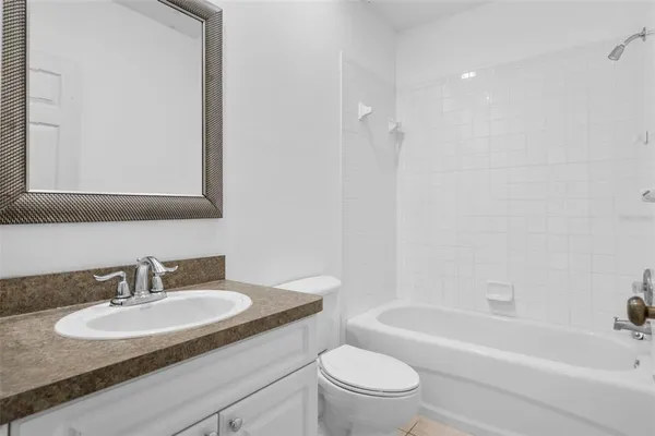 $285,000 | 1400 Water View Drive West, Unit 202, Largo, FL 33771