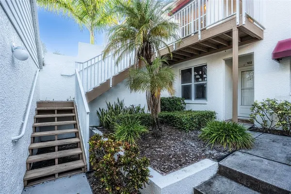 $285,000 | 1400 Water View Drive West, Unit 202, Largo, FL 33771