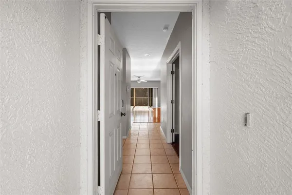 $285,000 | 1400 Water View Drive West, Unit 202, Largo, FL 33771