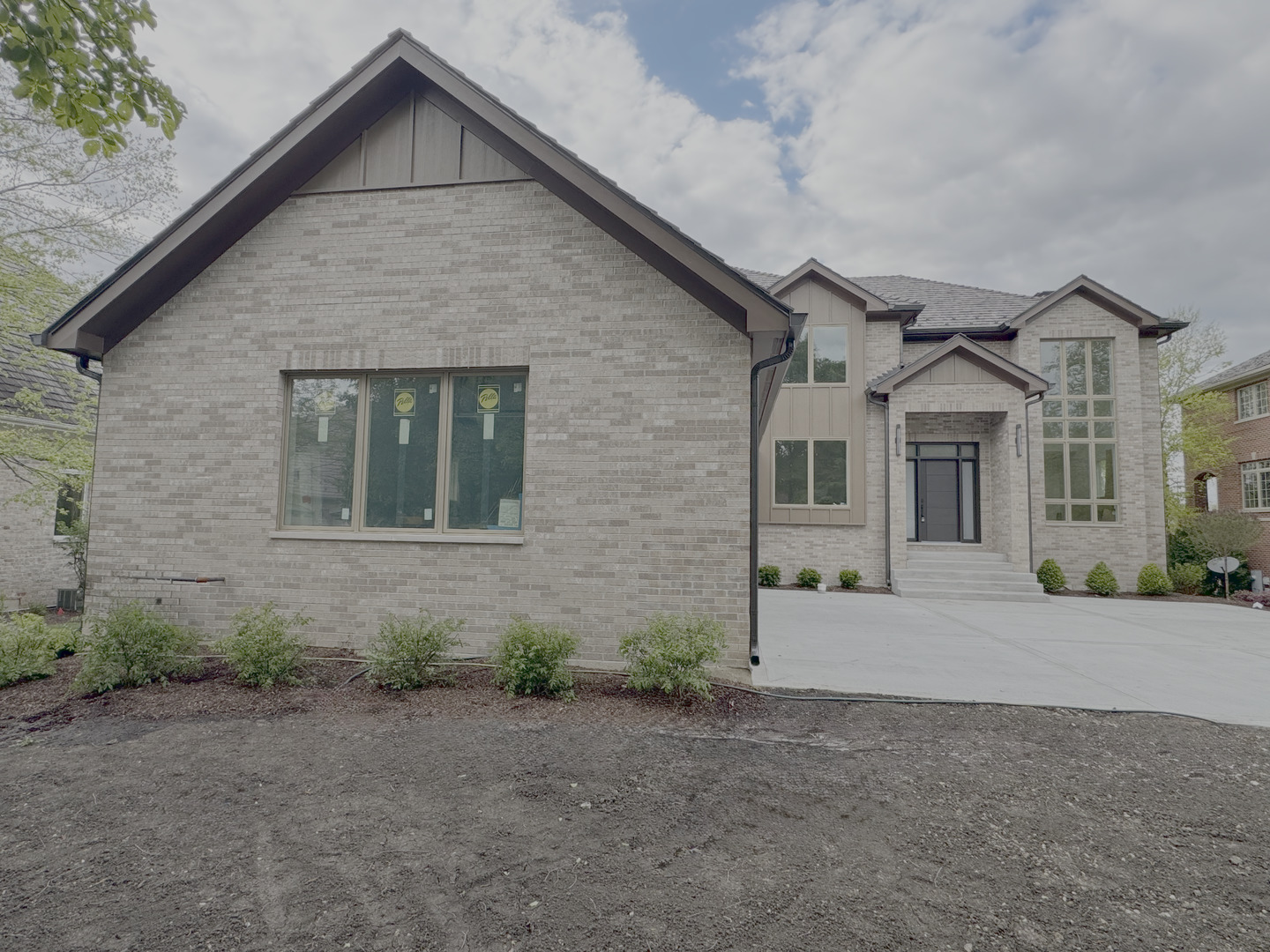 7234 Roxbury Court Long Grove, IL 60060 - Photo 2 of 34 a front view of a house with a garden