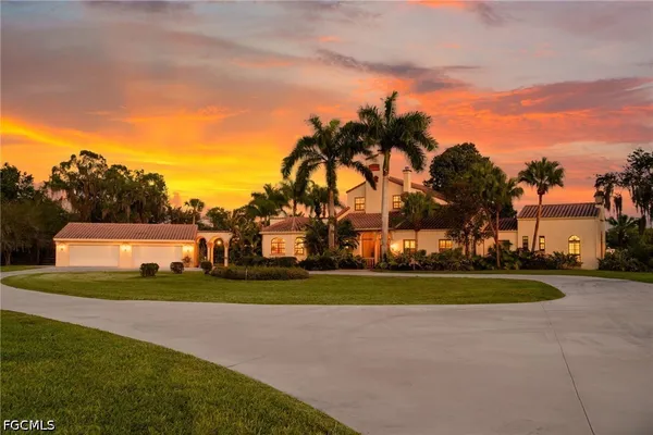 $7,900,000 | 16100 North River Road, Alva, FL 33920