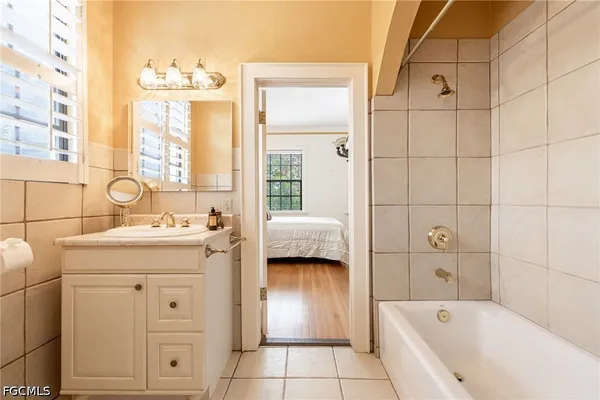 $7,900,000 | 16100 North River Road, Alva, FL 33920