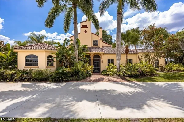 $7,900,000 | 16100 North River Road, Alva, FL 33920