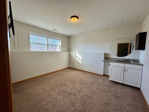 $2,650 | 951 Ellsworth Drive, Unit NONE, Grayslake, IL 60030