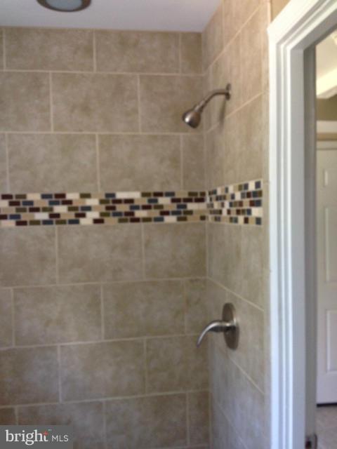 1841 Wycliffe Road Baltimore, MD 21234 - Photo 7 of 13 Bathroom Tile