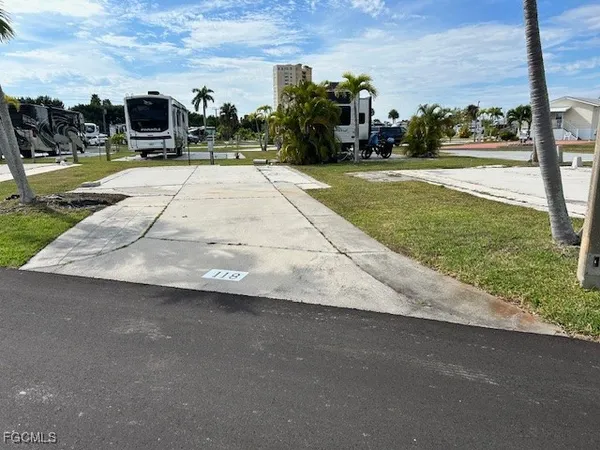 $65,000 | 19681 Summerlin Rd G-118, Fort Myers, FL 33908