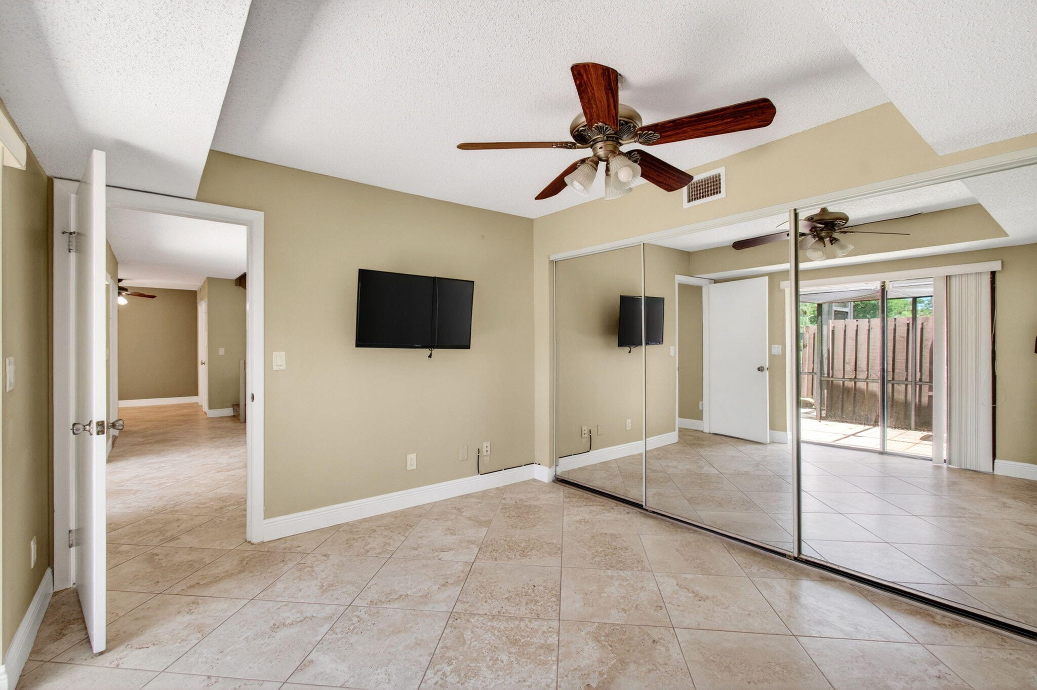 8377 Boca Rio Drive Boca Raton, FL 33433 - Photo 16 of 48 27-web-or-mls-DSC_2901