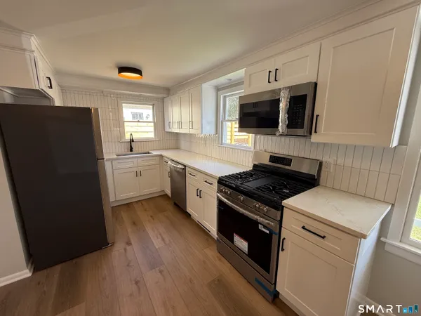$3,200 | 3 Edgewood Street, Norwalk, CT 06854