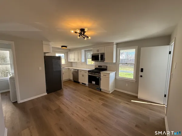 $3,200 | 3 Edgewood Street, Norwalk, CT 06854