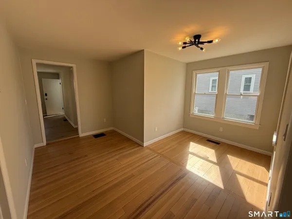 $3,200 | 3 Edgewood Street, Norwalk, CT 06854