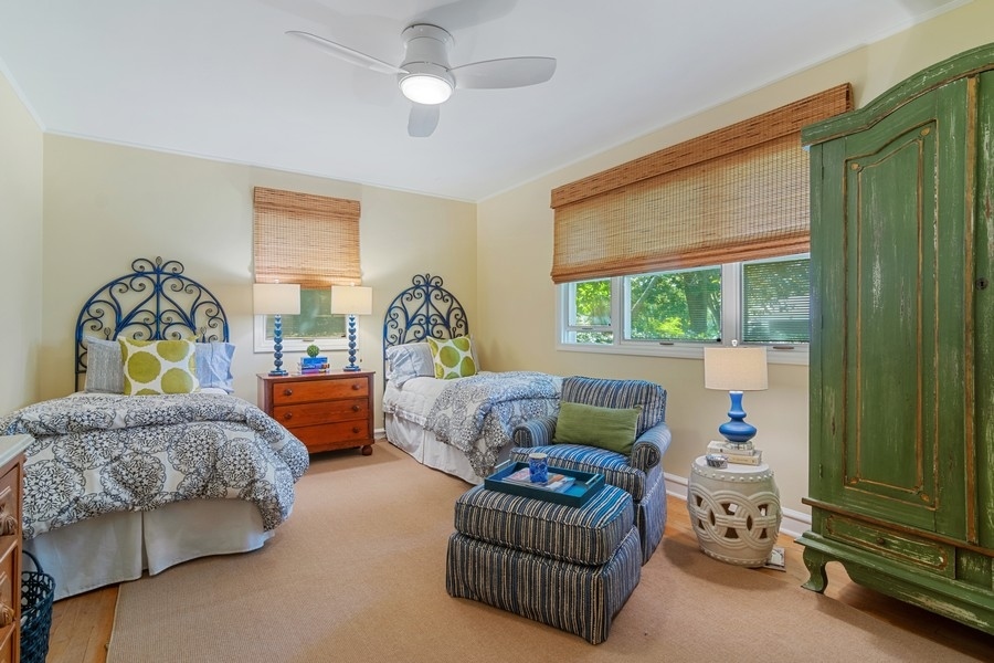 910 Seneca Road Wilmette, IL 60091 - Photo 13 of 28
