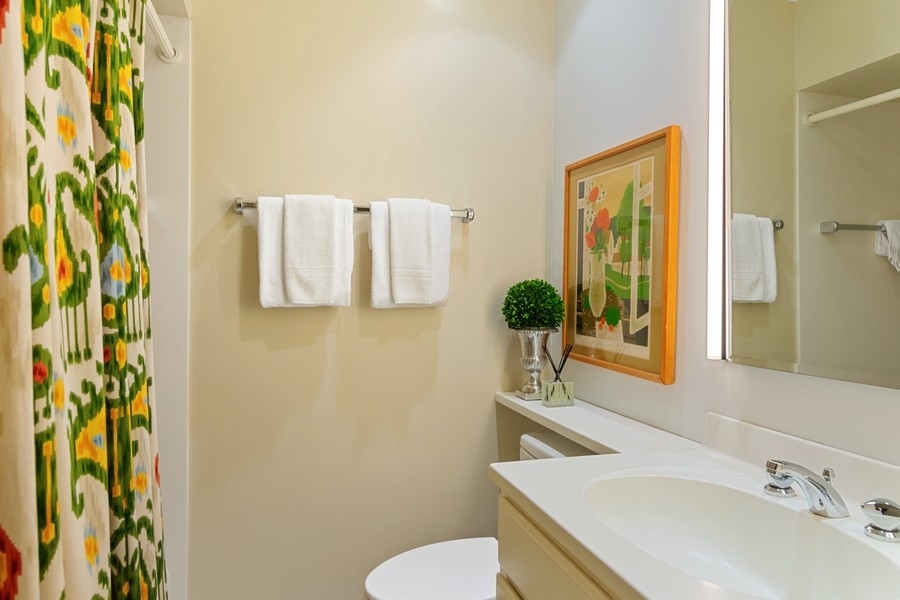 910 Seneca Road Wilmette, IL 60091 - Photo 16 of 28