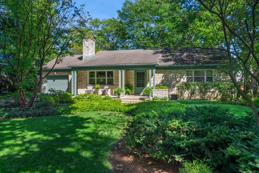910 Seneca Road Wilmette, IL 60091 - Photo 25 of 28
