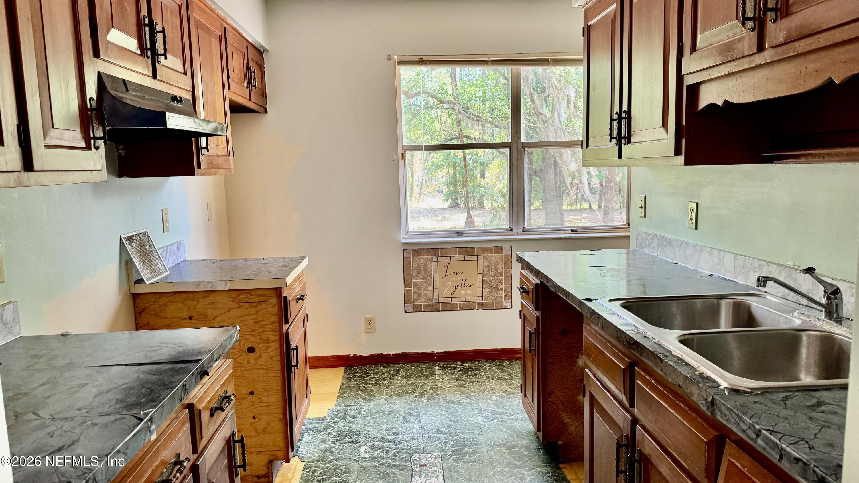 116 James Avenue Interlachen, FL 32148 - Photo 15 of 23 kitchen