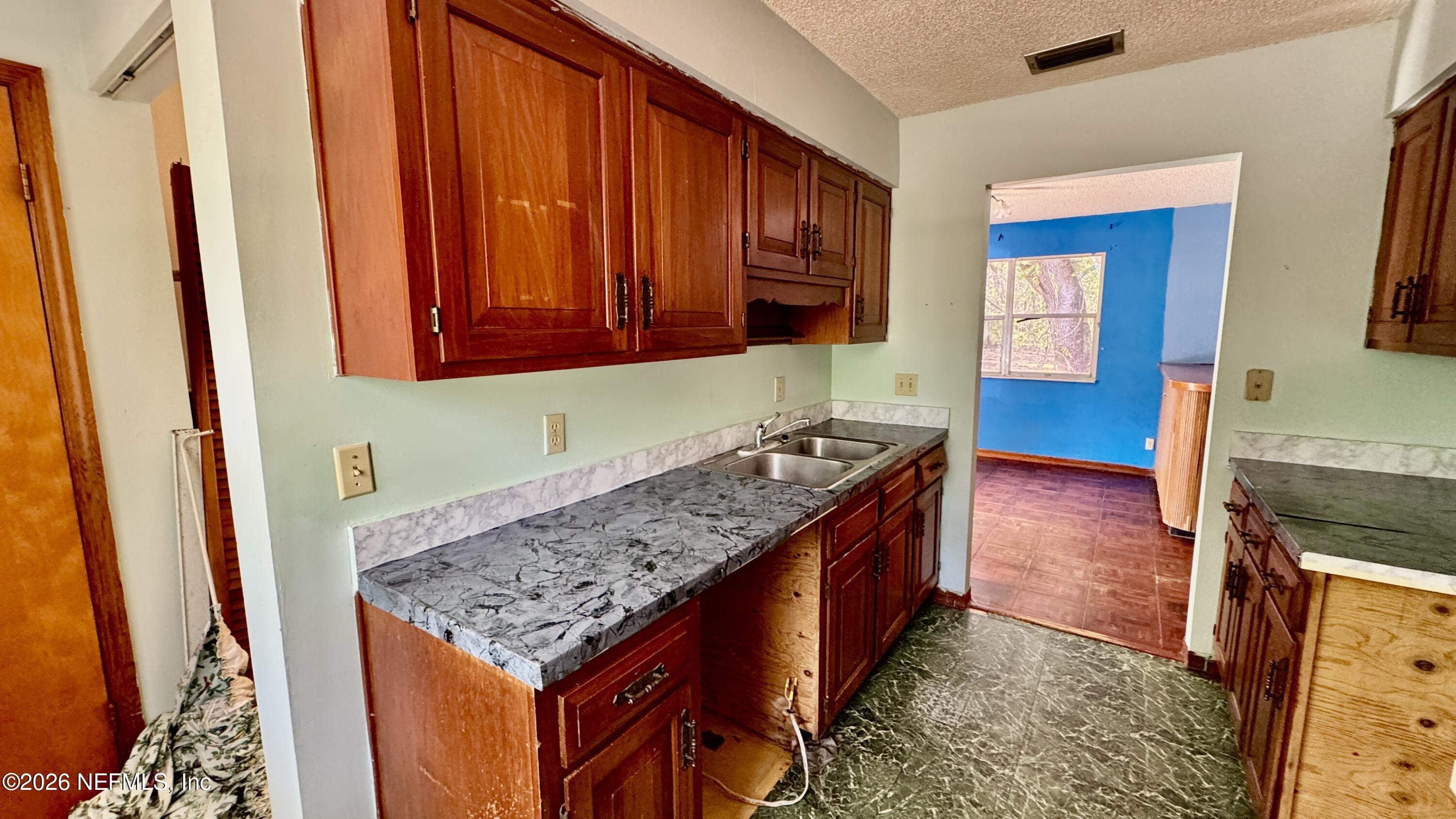 116 James Avenue Interlachen, FL 32148 - Photo 17 of 23 kitchen