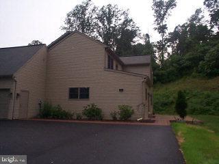 5501 Deer Path Lane Gap, PA 17527 - Photo 2 of 8