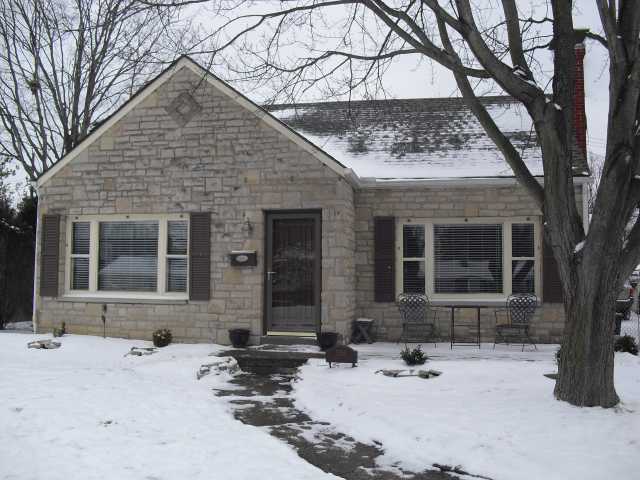 3260 Avalon Road Upper Arlington, OH 43221 - Photo 1 of 15
