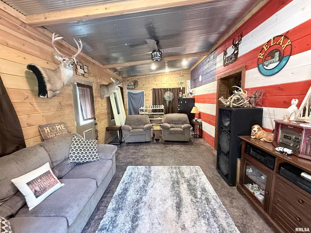 $295,000 | 5435 Hickory Ridge Road, Pomona, IL 62975