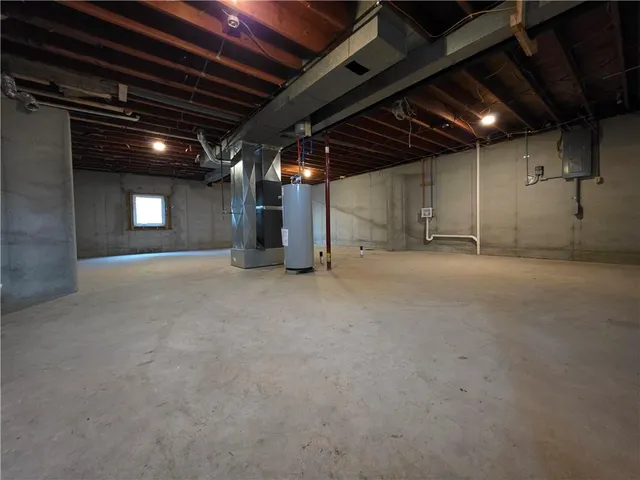 $225,000 | 33110 Cr 230 Road, Bosworth, MO 64623