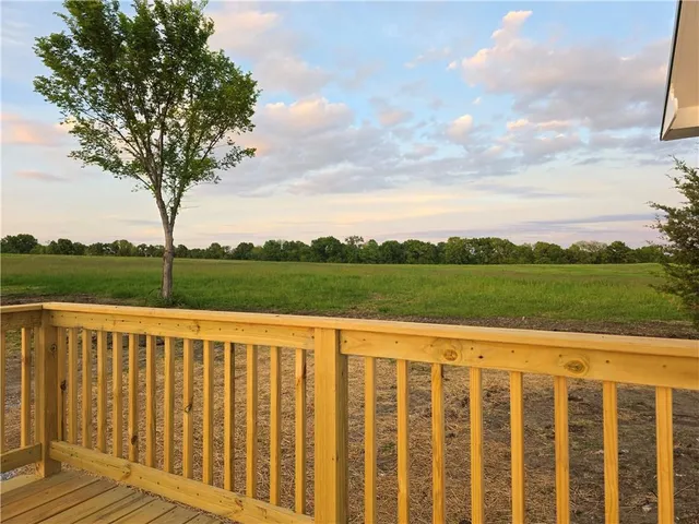 $225,000 | 33110 Cr 230 Road, Bosworth, MO 64623