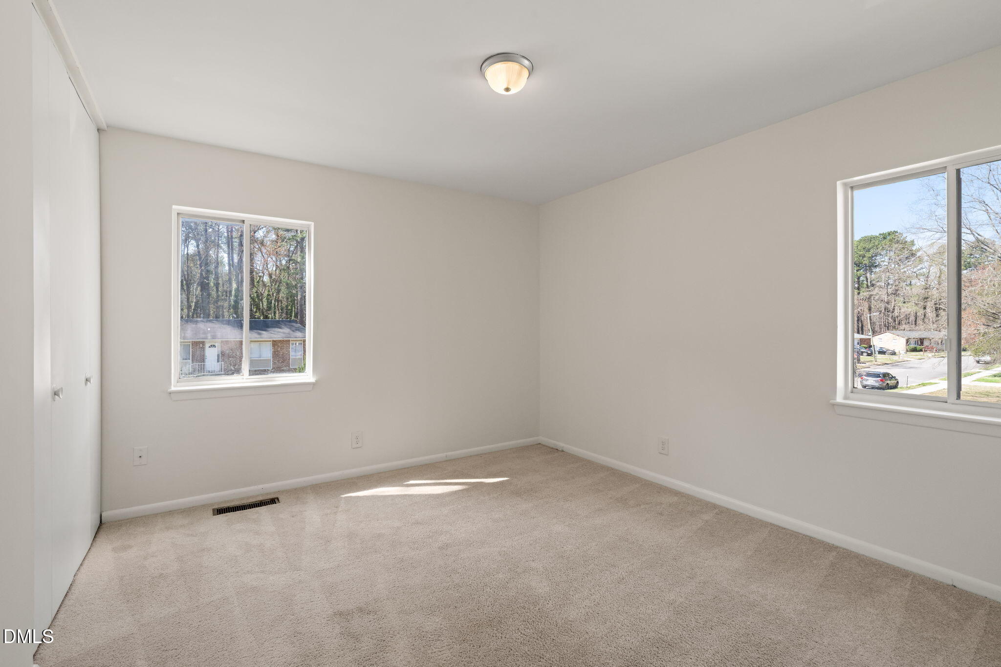825 Waring Street Durham, NC 27704 - Photo 13 of 24 28-web-or-mls-untitled-35