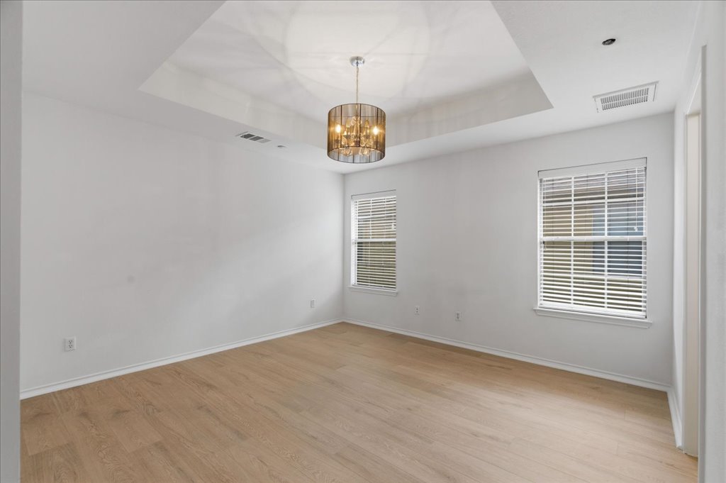 14815 Avery Ranch Boulevard, Unit 302 Austin, TX 78717 - Photo 18 of 30 an empty room with a window