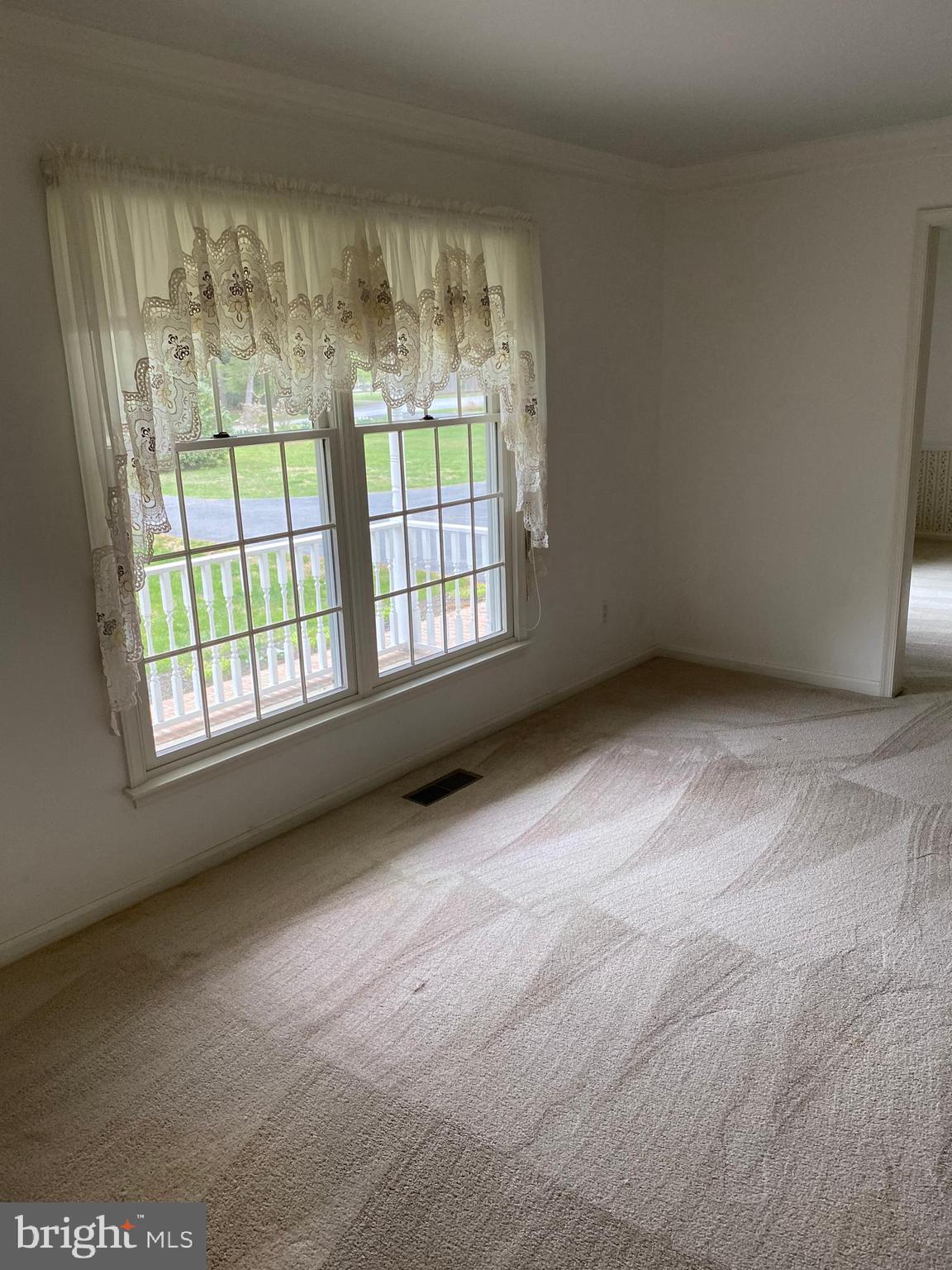 25686 Edgeview Road Royal Oak, MD 21662 - Photo 8 of 64 an empty room with large windows