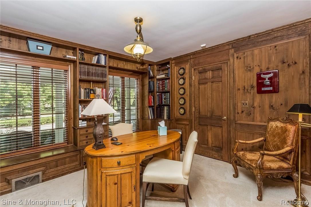 157 Kenwood Road Grosse Pointe, MI 48236 - Photo 21 of 84 021-Den-3257759-medium.jpg