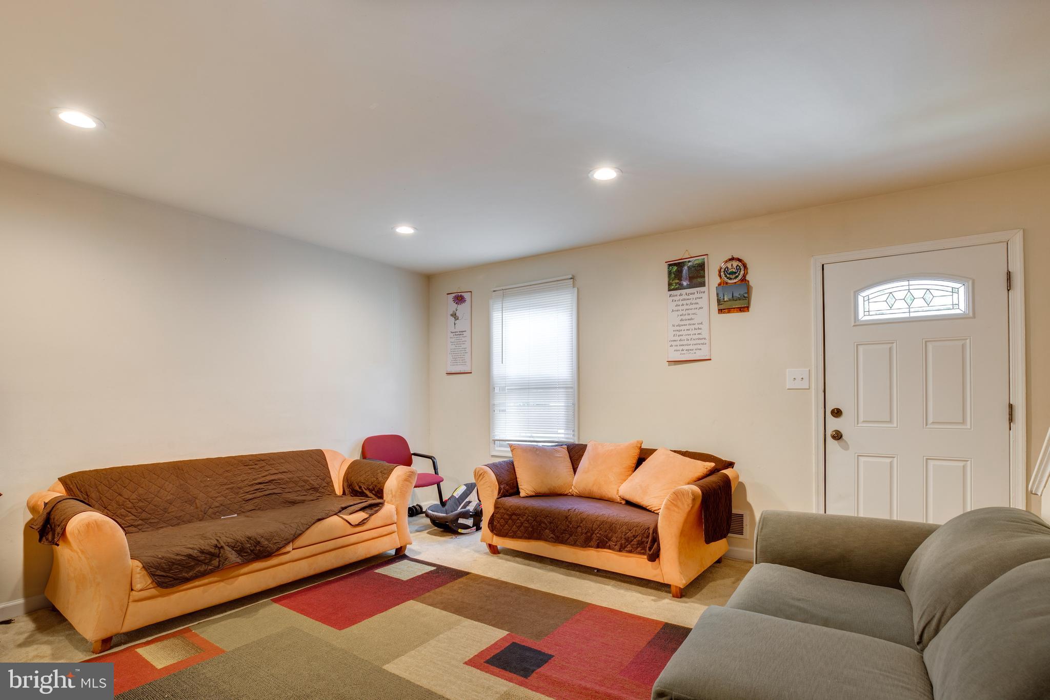 9807 Town Lane Manassas, VA 20110 - Photo 4 of 11 Gallery Image 4