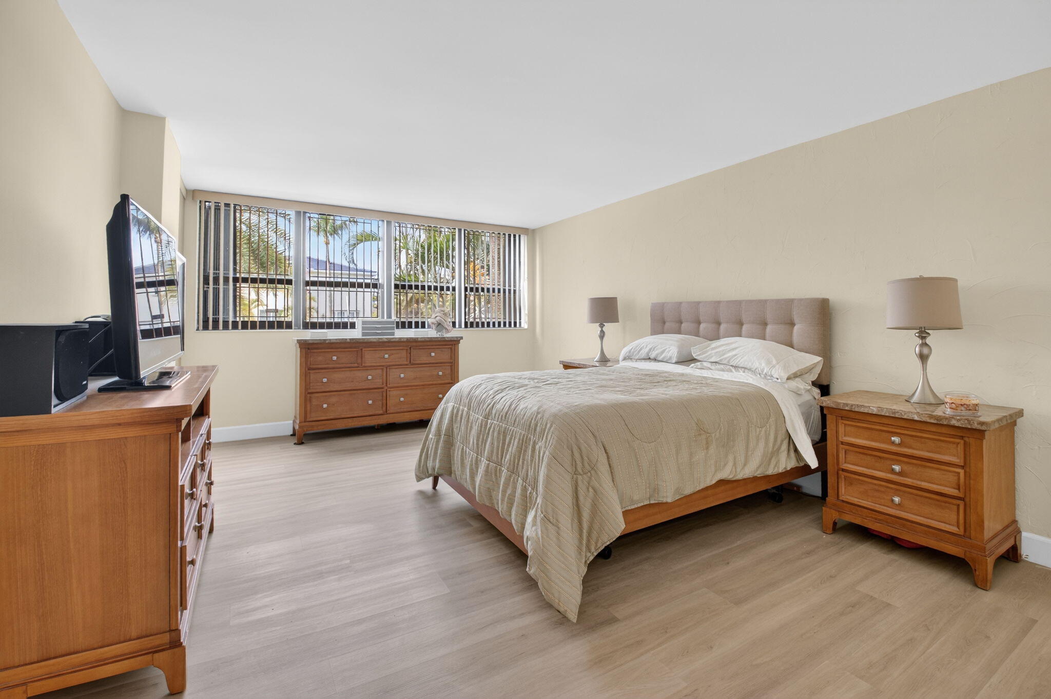 800 Jeffery Street, Unit 111 Boca Raton, FL 33487 - Photo 21 of 57 19-web-or-mls-DSC_7599