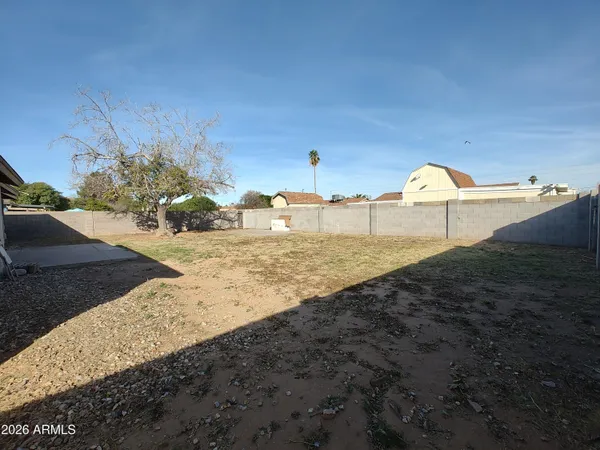 $2,300 | 2316 East Karen Drive, Phoenix, AZ 85022